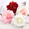 Couronnes de fleurs décoratives 30PCS9cm capitules de fleurs en soie artificielle blanche pour nous 220823
