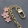 Keychains Bag Charm Chain Keychain for Women Pink Flower Pendant Decoration Accessory Metal Buckle Ring Birthday Giftkeychains