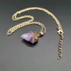 Natural Stone Amethyst Pendant Halsband Guldpläterad oregelbunden kristallhalsband för kvinnliga män smycken