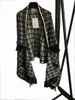 Women's Cape stickad huva sjal höst och vinter mode högkvalitativ klassisk lös tröja lyxig cardigan poncho coat klädkvinnor