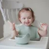 Baby Silicone Feeding Set Divided Plate With Kids Bowl Spoon Barn Tabeller Rätter Non-Slip Ceries Set Toddler-redskap 220512