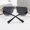 New Classic Fashion Style All-match Luxury Brand Black Square Sunglasses Women/Men Vintage Sun Glasses Metal Frame Uv400