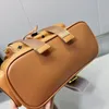 Designer Rucksack Mann und Frauen Umhängetasche Studenten Schultaschen Mode Einfache Rucksäcke High-End-Retro Geldbörse Reise Handtaschen tw300A