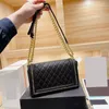 Designer Fashion Caviar Flap Bags Gewatteerde Elegante Vrouwen Outdorr Street Luxe Zwart / Wit / Rood 26cm Koppeling Handtassen N5525