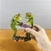 NORTHEUINS Resin Leggy Couple Frog Figurine Modern Creative Wedding Animal Statue for Interior Home Desktop Decor Accessories 220423