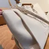 22Ss Summer Famous Brand Tote Classic Beach Bags Canvas Deauville Chain Bag Top Quality Large Capacity Pochette Womens Pearl Shopp225n