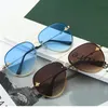 Lunettes de soleil 2022 Classic Design Pilot Femmes Hommes Vintage Vintage Small Bee Mirror Sun Glasses pour femelles UV400 Shades190y