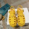 Damskie designerskie sandały piankowe gumowe sandały modne platformy slajdy trójkątne metalowe kapcie Retro plażowe mokasyny sandały z okrągłym czubkiem