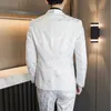 2022 FIT SILM 3 조각 흰색 꽃 남성복 정장 웨딩 턱시도 맞춤형 신랑 신랑 정장 남성의 비즈니스 공식적인 착용