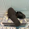 Women Shoes planos designers de pérola capa de dedo do dedo do dedo chinelos de luxo clássico preto mulher sandal retro flip flop calçados casuais pães de moda feminino feminino de couro externo mulas