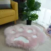 かわいい猫の足のパターンソフトぬいぐるみカーペットホームソファコーヒーテーブルフロアマットベッドルームベッドサイド装飾カーペット220505