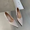 scarpe da donna di marca nuova versione coreana copri punta a punta in pelle laccata, tacchi medi e alti, tacco spesso versatile, bocca poco profonda