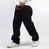 Pantalones de mezclilla bordados de letras coloridas para hombre High Street Baggy Pantalones de pierna recta Streetwear Casual Pantalones negros Pantalones Hombres T220803