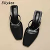 Eilyken Nova Cadeia de design de design Slipper Slipper em saltos baixos saltos de sandália ao ar livre casual slides Sapatos de senhoras