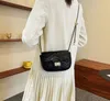 9608デザインハンドバッグレザーシングルショルダーレトロシェルバッグ女性財布とハンドバッグデザイナークロスボディバッグ