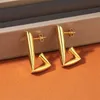 Stud Summer New French Style Orecchini a triangolo a vento freddo Stud Geometric Ins Fashion Personality Simple Women All-Match Exagetated Jewelry