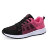 Kvinnor Sport 2022 Andningsbar Lätt Fjäder Casual Sneaker Walking Flat Fashion Pink Ladies Running Shoes Plus Size 42