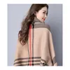 SS Designer Clothing Dames trui trek luxe geruite Tassel cape splicing kwikten truien dames sjaal herfst en winter pashmina dames vest pullover jasje