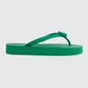 여름 디자인 여성의 쉐브론 G 끈 샌들 신발 해변 슬립 슬라이드 레이디 플립 플롭 Sandalias EU35-42
