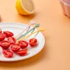 Leksaksformigt litet gaffel engångs hushålls fruktgafflar söt fast färg tårta gaffel kex skylt hotell västerländsk matfrukter tandpetare