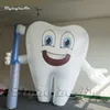 Dente Gonfiabile Bianco Personalizzato Modello 2m / 3m Altezza Blow Up Pallone Dentale Uomo Con Uno Spazzolino Da Denti Per Evento