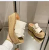 A1 2022 Sandalias planas de moda, zapatillas deslizantes de verano con cabeza cuadrada, zapatillas tejidas de paja con esponja y pastel, zapatillas Muller con tacón y cinturón cruzado para mujer