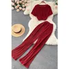 Pantalones de dos piezas para mujeres Mujeres de otoño Set plisado de rosa/marrón/rojo con cuello alto