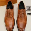 A4 28 tarzı yeni klasik adam sivri uçlu elbiseler ayakkabı erkekler erkekler gerçek deri siyah düğün ayakkabıları oxford resmi ayakkabı tasarımcısı lüks elbise loafers 11