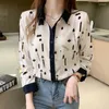 Kadınlar bluz gömlekleri kadınlar uzun kollu şifon gömlek Kore 2022 Yaz Moda Şerit Siyah ve Beyaz Pamuk Üst B074Women's