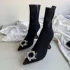 Fashion Thin High Heel Women Designer Boots Amina Muaddi Pointed-Toe Boots Martin Desert Boot paljetter Medalj grov icke-slip vinterskor storlek US4-11 no387