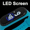 Fashion Sports Watch for Kids Kids مقاومة للماء LED Digital Watches Ultra Light Silicone Strap Teen Boys Girls Wristwatch Usisex