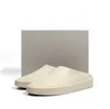 Ny stil Kvinnor Män rädsla för Gud Kalifornien Slip-On Slide Pillow Slippers Beach Shoes Almond Cement Betong Blush Oat Cream Flats Sandaler Mule H6622888