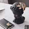 Decorative Objects & Figurines Creative Angel Kissing Butterfly Girl Statue Cute Sculpture For Home Living Room Bed Rooms Decor