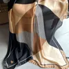 Merk Designer Silk Sjaal Vrouwelijke Foulard Bandana Lange Sjaals Wraps Winter Neck Sjaals Pashmina Lady Hijab Luxe Nieuw Y220419