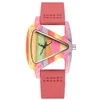 Wristwatches Colorful Wood Watch Creative Triangle Shape Dial Hour Clock Women Quartz Leather Bracelet Unique Women's Wrist Reloj MujWri