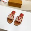 Designer platte dia's sandalen vergrendelt het muilezels slippers zomerleer vrouwen sandaal luxe buiten strandschoenen