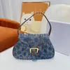 Moda kadın omuz çantaları yüksek kaliteli el çantası tasarımcısı mizaç koltuk altı çanta gündelik kotlar lüks cüzdan