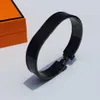 2022 Nya högkvalitativa designer armband för män och kvinnor rostfritt stål par armband smycken valentins dag gåva QQ