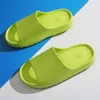 Coslony pour hommes mode été couleur unie décontracté maison pantoufle chaussures antidérapantes plage diapositives douche pantoufles 220630
