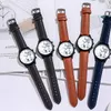 Armbanduhren Mode Runde Quarz Strass Paare Muster Zifferblatt Casual Uhr Lederband Modische Uhr Für Wasserdichte Frauen