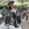 ZURICOHUSE Übergroße Jacke Frauen Patchwork Zebra Muster Frühling Mäntel 2022 Neue Mode Faux Leder Moto Biker Zipper Jacken L220728