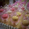 5 couleurs-20pcs / lot Boîtes de bonbons en plastique transparent Boîtes de faveur de mariage Fournitures de baby shower faveurs décorations de fête d'anniversaire T200115