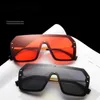 Sunglasses Hiphop Exaggerated Large Frame Conjoined Ladies Frameless Men Women Letters Lenses Fashion Sun Glasses for1872513