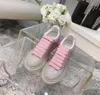 Designers högkvalitativa mode kvinnors skor rosa diamant kristallläder snörning tjocksulad överdimensionerad vita rosa mäns och kvinnors högkvalitativa mocka sneakers.