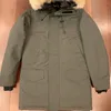 Canda gåsjacka toppkvalitet Black Badge Down Mens Parkas Jacka päls huva Top Coat Budge Size Windbreaker Varma män 5232 2181