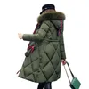 Femmes à capuche doudoune hiver longue doudoune grand col de fourrure épais coréen pardessus mode vêtements d'extérieur en coton longue femme veste L220725