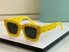 جامعي الطبعة قبالة النظارات الشمسية سماكة نظارة شمسية امرأة للجنسين الأصفر الأصفر الأسود الأزرق الأزرق أزياء الأزياء مربع نظارات مع مربع