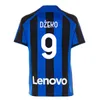 Lukaku 22 23 Maglie da calcio Lautaro Barella Correa Alexis Brozovic Inters Dzeko Vidal Milan Tops 2022 2023 Shirt da calcio uomini Kit Kit Set uniforms