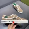 Mode Top Designer Shoes Real Leather Handmade Canvas Multicolor Gradient Technical Sneakers Man Women Famous Shoe Trainers av Brand047