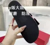 Women Summer Slippers sandals bench shoes Stylish flat thick bottom soft sole big Willow nail leisure Simplicity comfortable non slip versatile sandals V62910